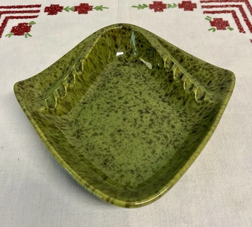 Mid Century Modern Speckled Lime Green Royal Haeger USA Ceramic Ashtray