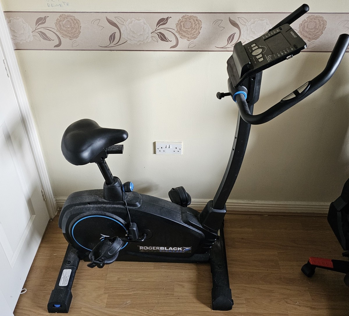 Roger Black Stationary Bike Seat Post Roger Black Gold Folding