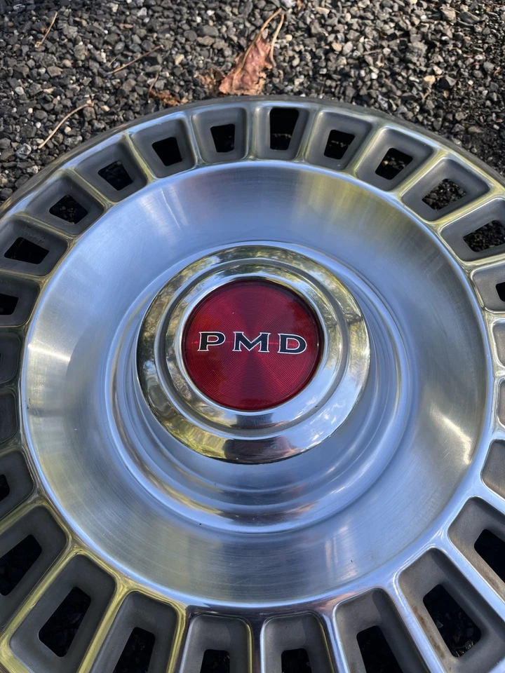 Tapacubos Pontiac PMD 1967-1968 14" cubiertas de rueda Firebird Tempest Catalina OEM Foto 4 de 4