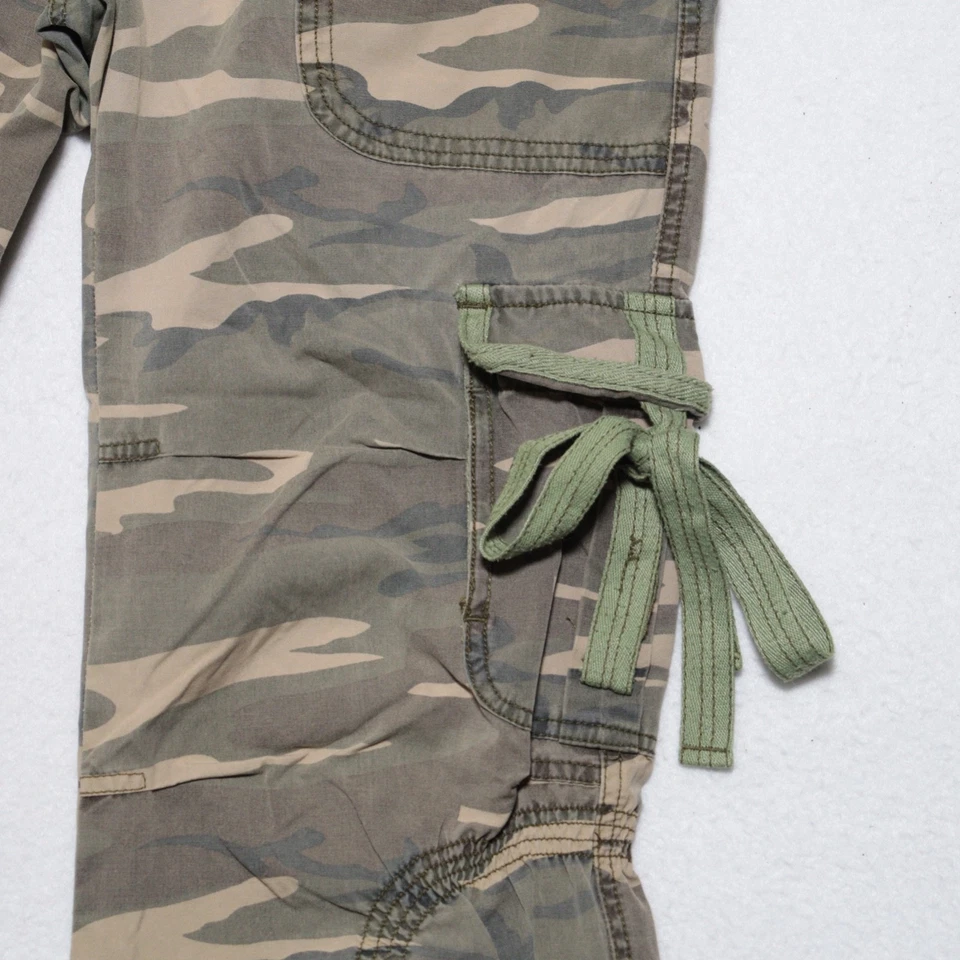 Pantalones Miss Me para mujer tiro bajo camuflados con tachuelas cargo capris defectos de patinador* talla M Foto 4 de 4