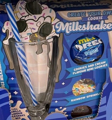 Freak Shake Mini Oreo Milchshake Geschenkset mit stilvollem Milchshake Glas & Strohhalm