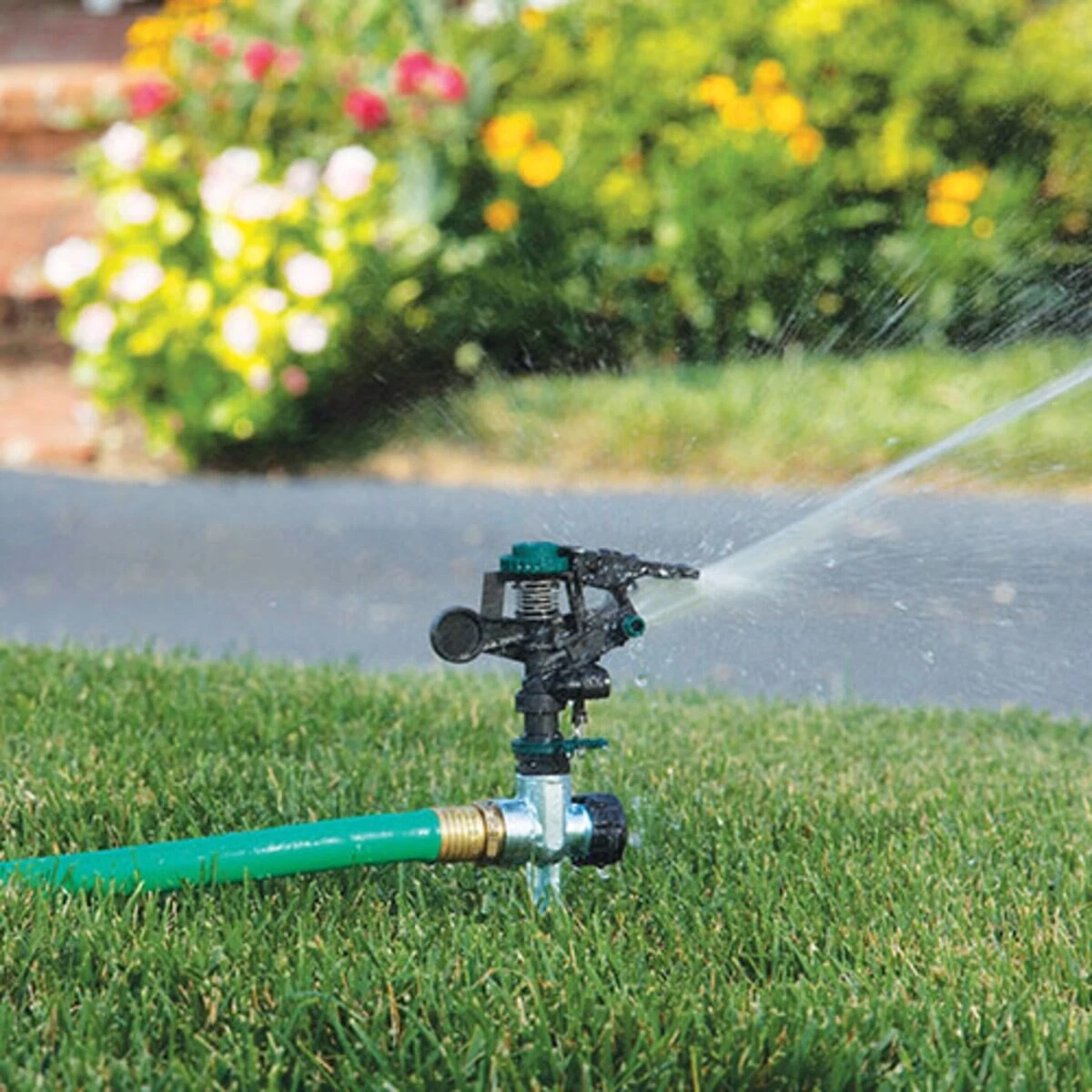 Melnor Pulsating Sprinkler on Metal Spike - Thumbnail 3