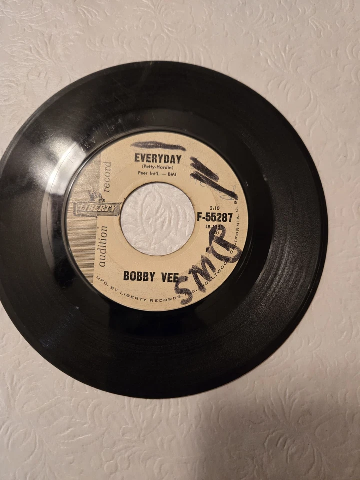 BOBBY VEE - Rubber Ball / Everyday - Vinyl 45rpm  F-55287 Liberty RARE AUDITION - Image 3 of 4