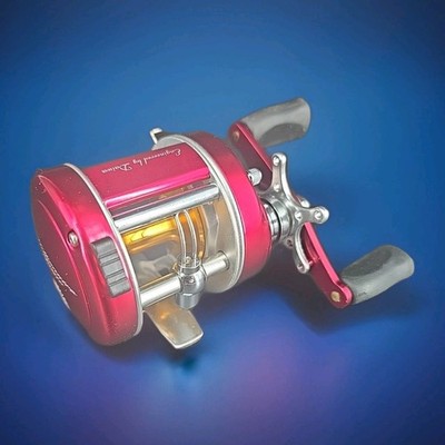 Daiwa Millionaire Classic M-C250 New Old Stock (Rare) Left Hand Retrieve