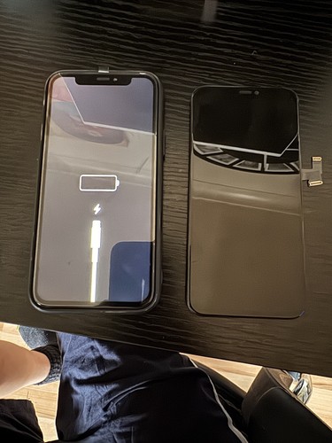 IPhone X/XR/XS Screen Replacement Service | Fast Repair Service | NO FIX NO FEE - Picture 5 of 17