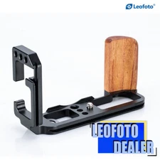 Leofoto LPF-X100V Plate L-Bracket with hand grip for FUJIFILM X100V