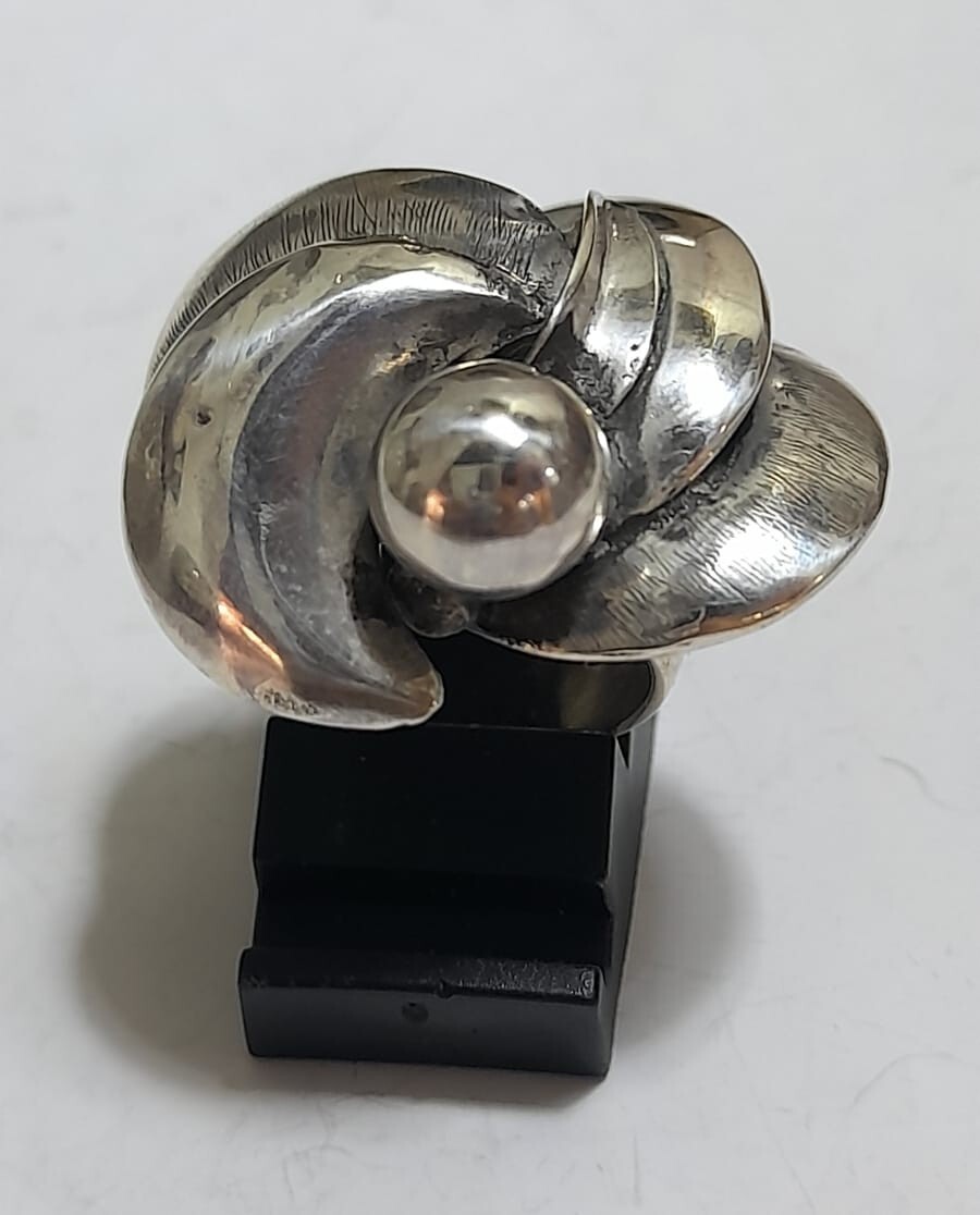 Magnificent heavy solid design ring sterling silv… - image 1