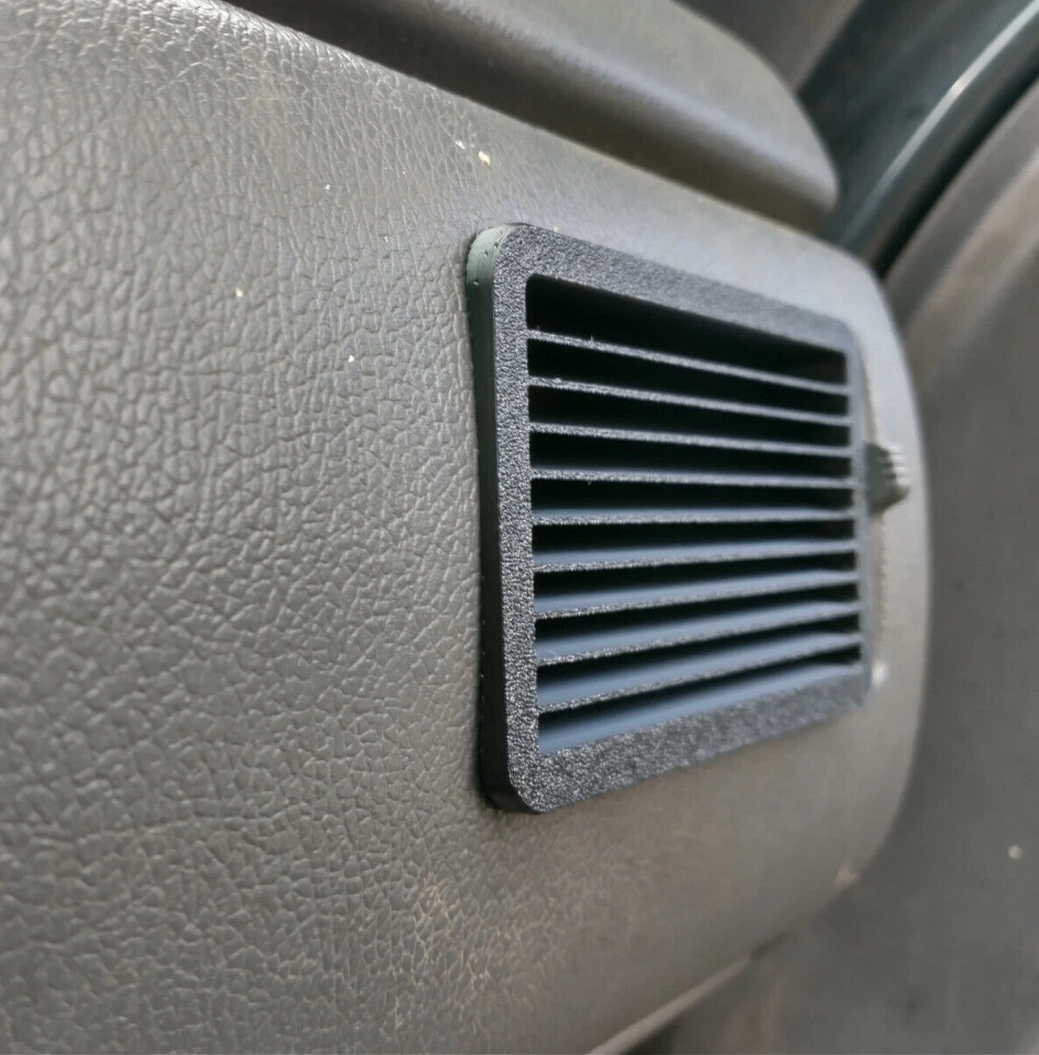 NUEVO T100 Inserto de ventilación 1993-1998 Toyota tablero de instrumentos lateral de pasajero seguro UV Foto 2 de 4