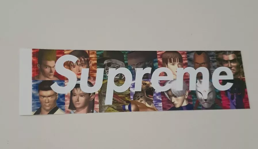 FW22 Supreme X Tekken Boite Logo Autocollant