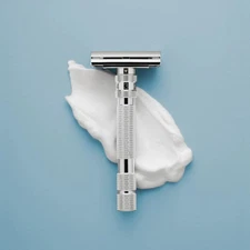 Rockwell Razors T2 - White Chrome Finish Adjustable Butterfly Safety Razor Case