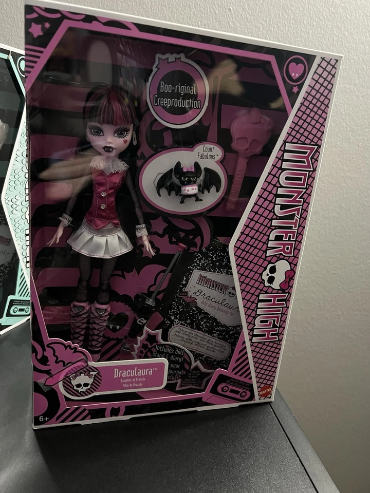 creeproduction dolls lagoona clawdeen and draculaura lot Monster High - Image 2 of 4