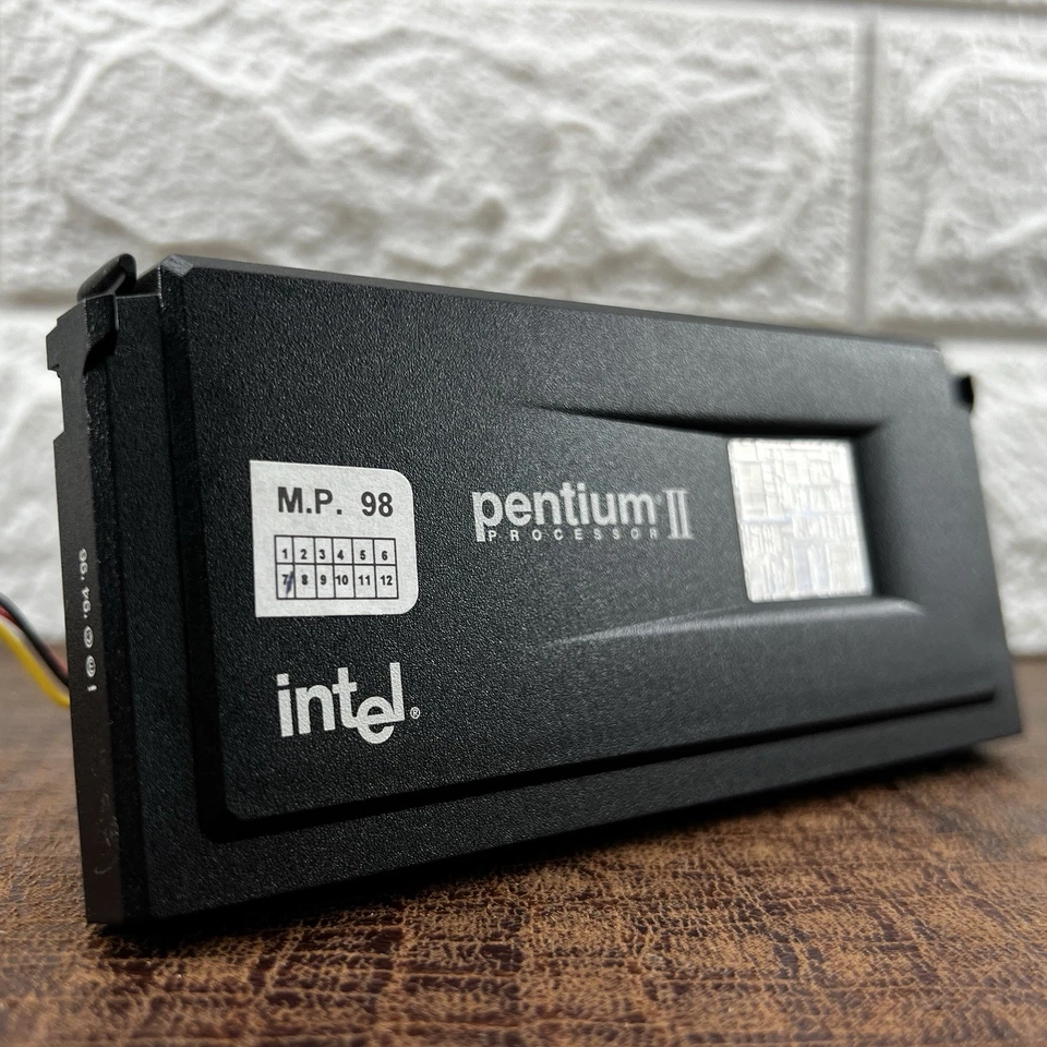 SL264 Intel Pentium II 233MHz 66MHz FSB 512KB L2 Cache Socket Slot 1 Processor - Image 2 of 4