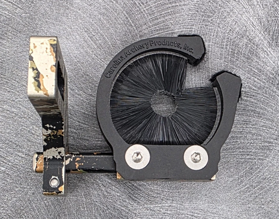 Carolina Archery Whisker Biscuit RH with Upgraded Stainless Steel Hardware  - Image 4 of 4