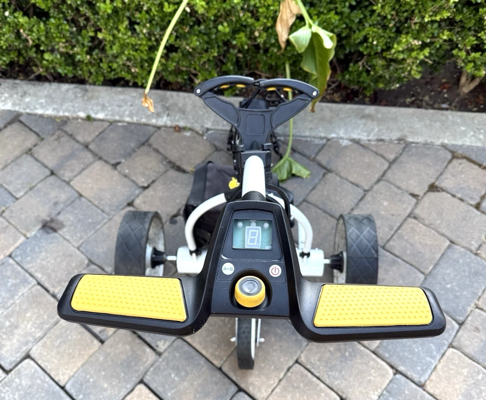 球棒球童电动高尔夫球车。 电池状况良好。 — 第 3/4 张图片