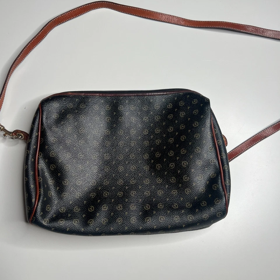 Bolso bandolera pollini vintage hecho en italia negro monograma ribete cuero Foto 4 de 4