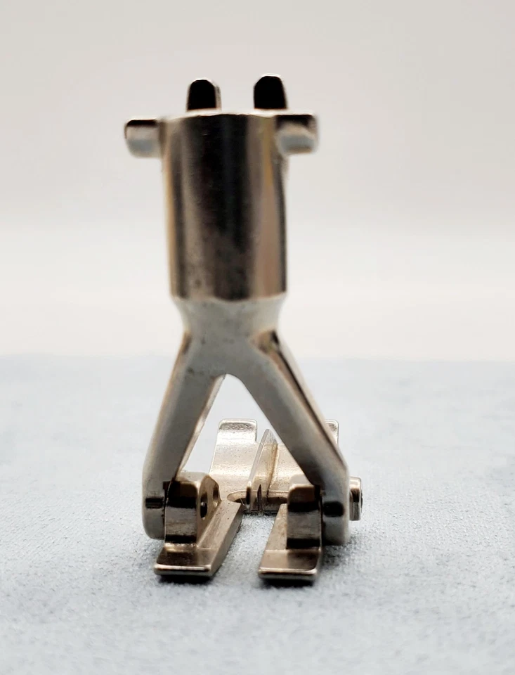 Pie prensatelas Bernina estilo antiguo estilo antiguo #419 pie de tachuela de sastre Foto 2 de 3