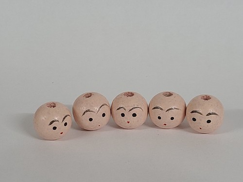 5 Pack - NOS 3/4" Round Wooden Wood Doll Heads / Beads Crafts Macrame Projects - Picture 2 of 4