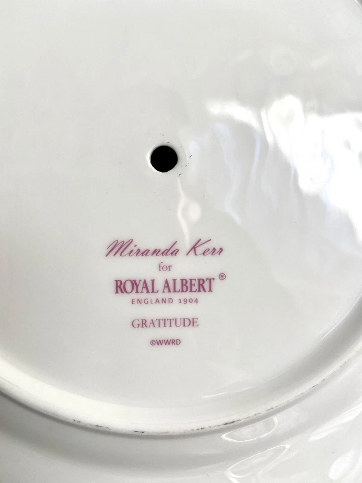 Royal Albert Mirander Kerr Gratitude Cake Plate with Handle - image 3 of 4