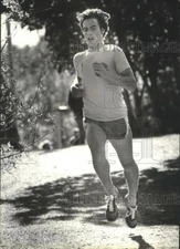 1994 Press Photo Marquette University runner Pete Skorseth - mjt14083