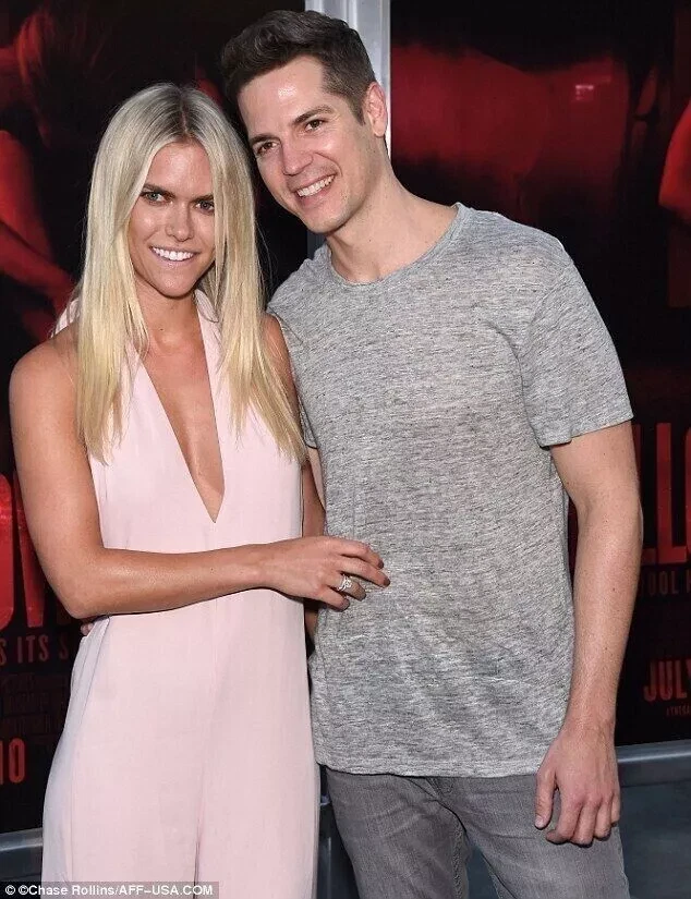 Zara Neu Weites Bein Overall Größe Medium Ref 7593 354 - Bild 4 von 4