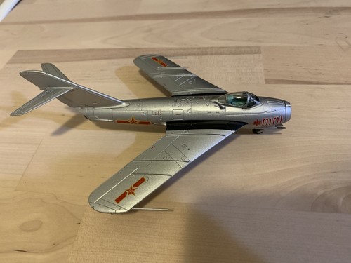 Hobby Master HA5906 J-5 Jet Fighter Red 0101 China Air Force (plaaf ...