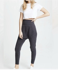FREE PEOPLE MOVEMENT NWOT Women  s M Pants Black Echo Harem Slouchy Stretch