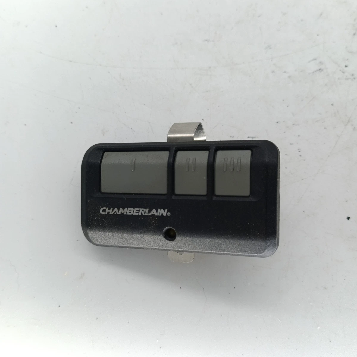 Mando Universal 3 Botones Para Puerta De Garaje Chamberlain LiftMaster (modelo 953EV, 390 MHz, Usado Pero Funcional)