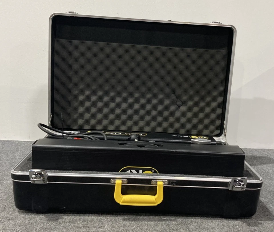 Kino Flo Diva Lite 401 DIV-401-120 Lighting System Travel Kit w/ Power Cord - Image 3 of 4