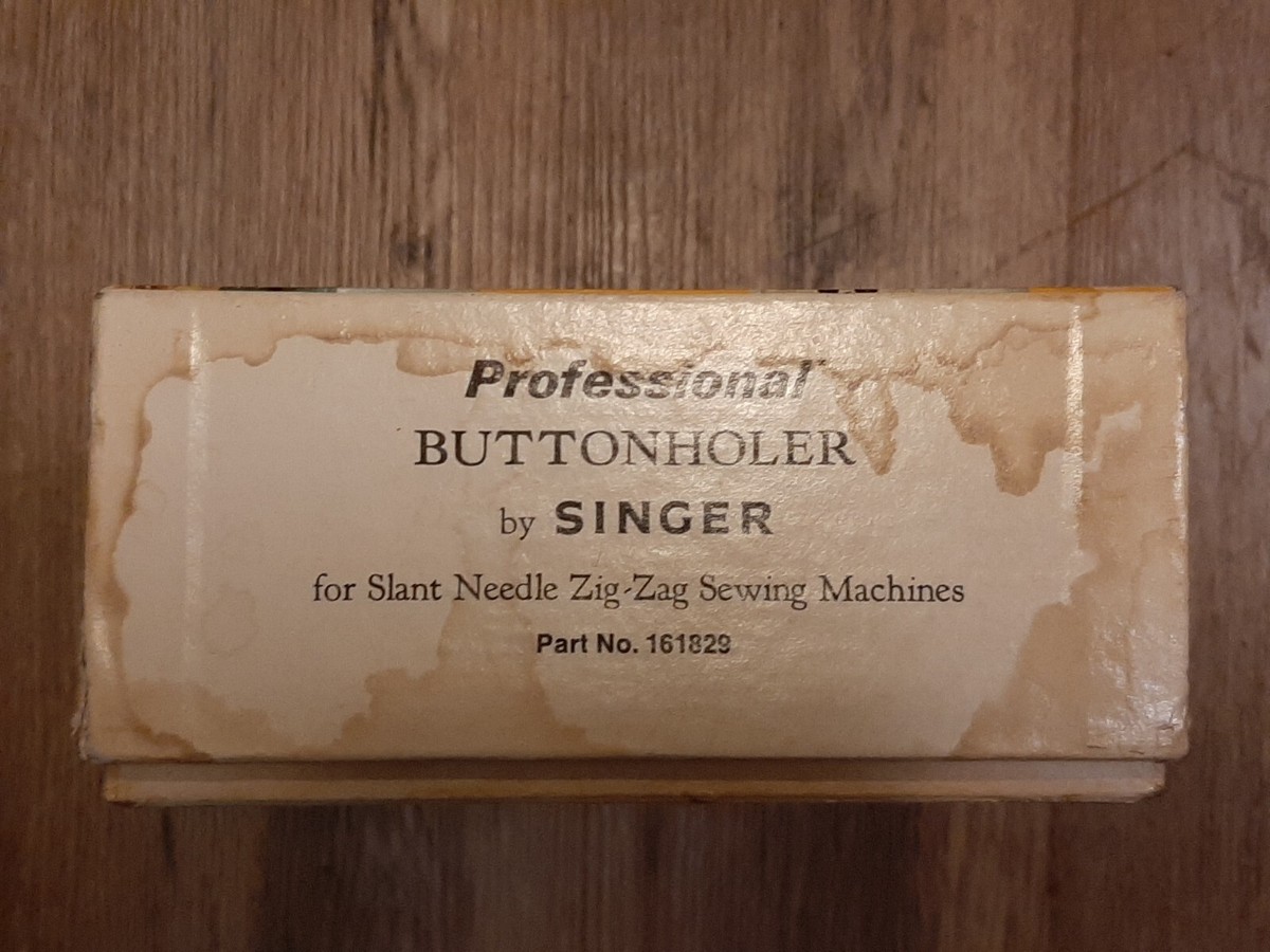 Singer Professional Buttonholer #161829 Slant Needle Zig-Zag