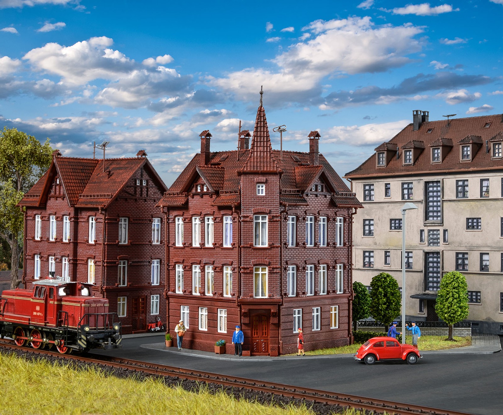 Vollmer 43807 - H0 Railway House, Corner House - New