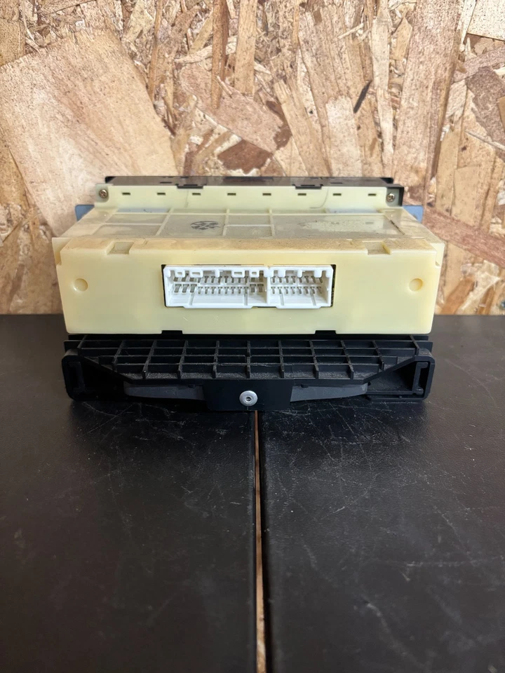 Toyota Solara 1999-2003 panel de control de clima digital Foto 3 de 4