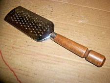Vintage Bonny Cheese Grater/Zester -Hand Held With Wooden Handle -Made In Canada