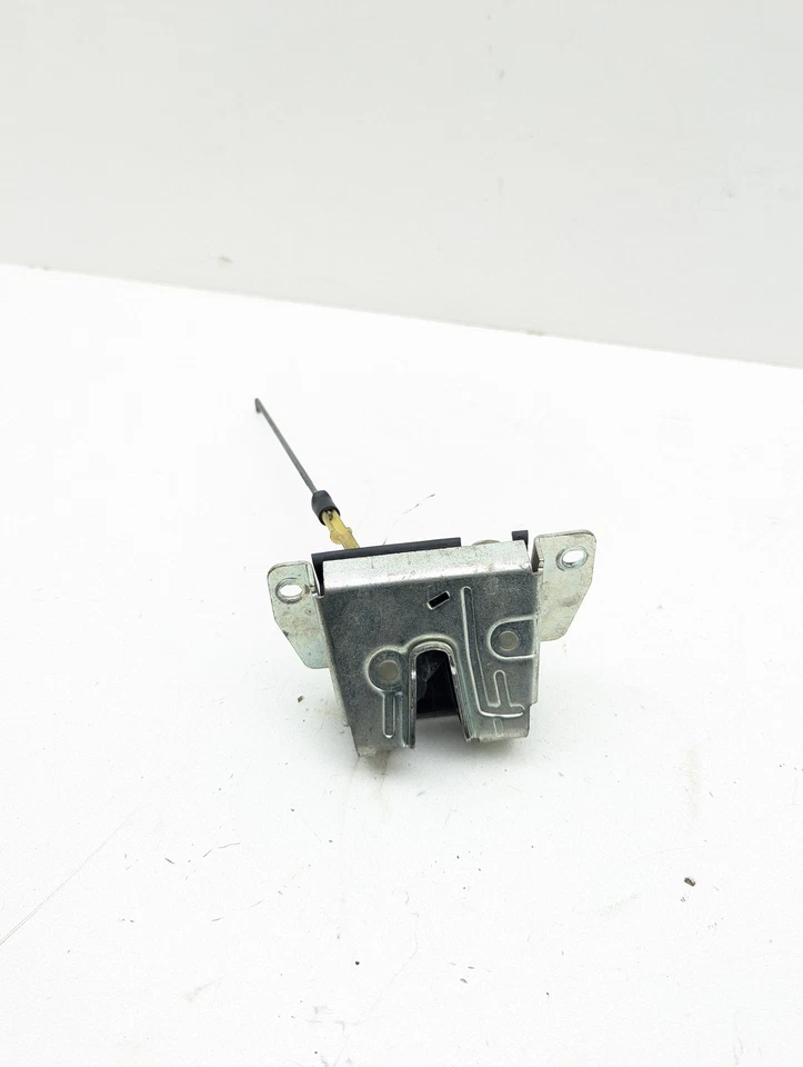 98-05 Mercedes W163 ML350 ML55 AMG Actuador de cierre de tapa de maletero trasero OEM Foto 4 de 4