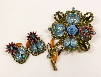 Vtg Alice Caviness Flower Molded Flower Brooch w/ Earrings Set  Rare Unique