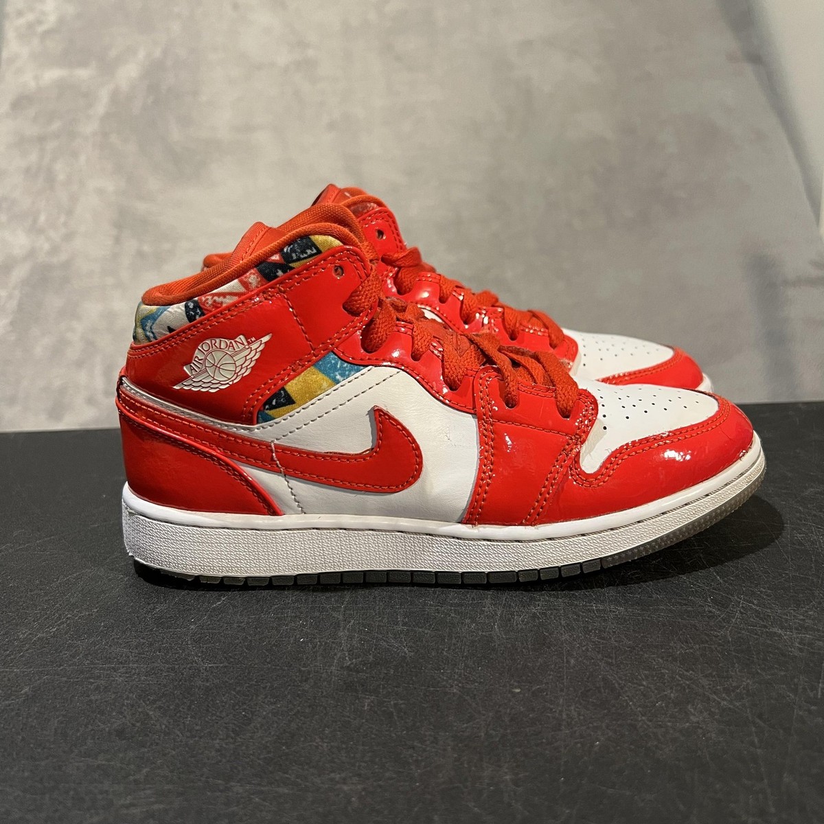 Air Jordan Mid Shoes Youth Size Barcelona Sweater Nike - Main Image