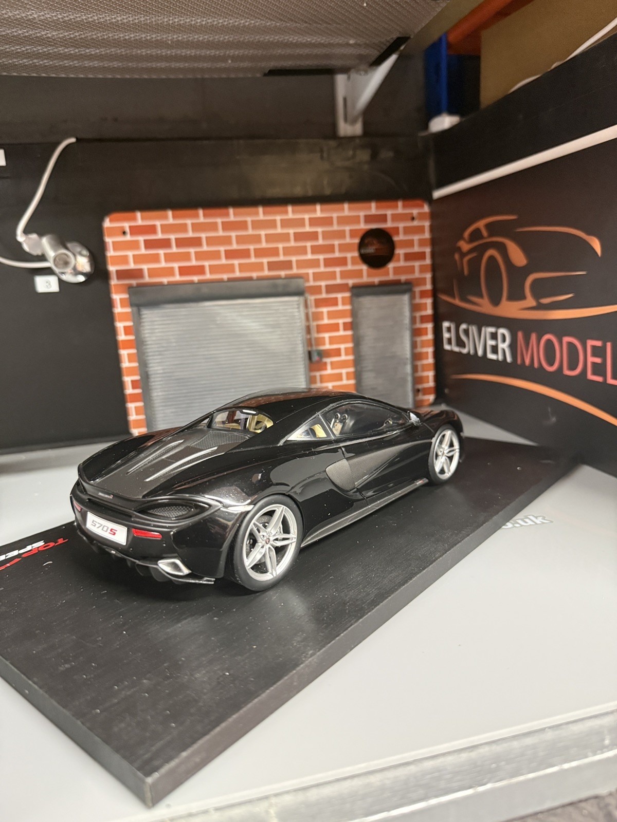 Truescale Mclaren 570s 2016 1:18 TS0005