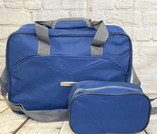 Travel select small duffel bag Navy bag W/ TOILETRY POUCH - NEW