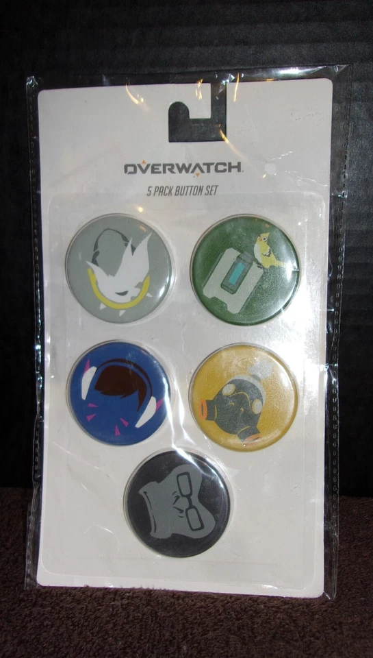 Blizzard Gear! Overwatch Buttons, Badges, Clips!! LOT NEW!! - Image 2 of 4