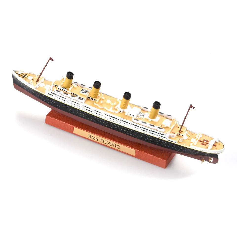 1/1250 TITANIC Cruise Ship Boat Alloy Model Diecast Souvenir Static Display Gift - Image 3 of 4