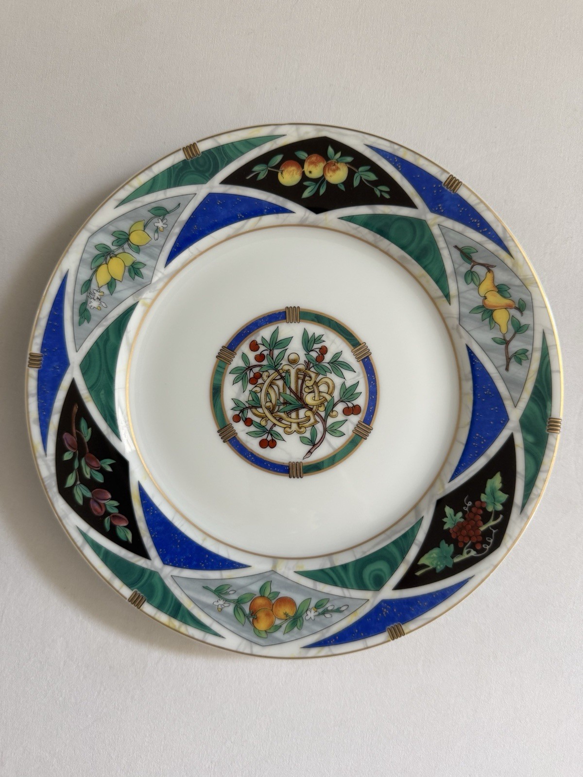 Assiette à dessert Dioricis Christian Dior cadeau de mariage porcelaine luxe 22cm