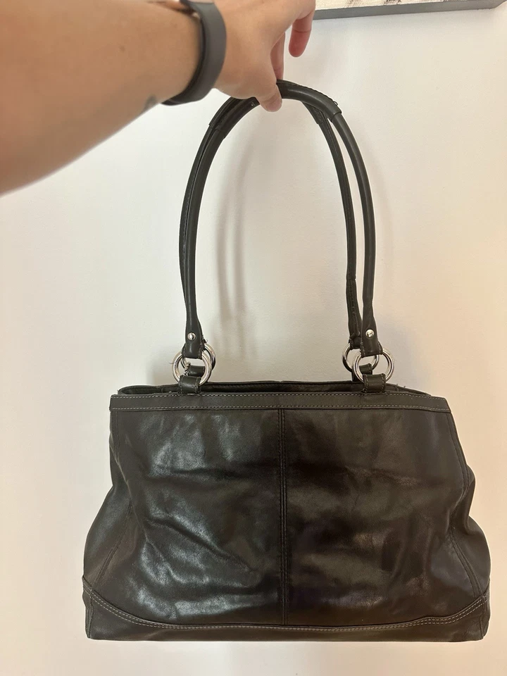 Couro preto médio Coach - Imagem 2 de 4