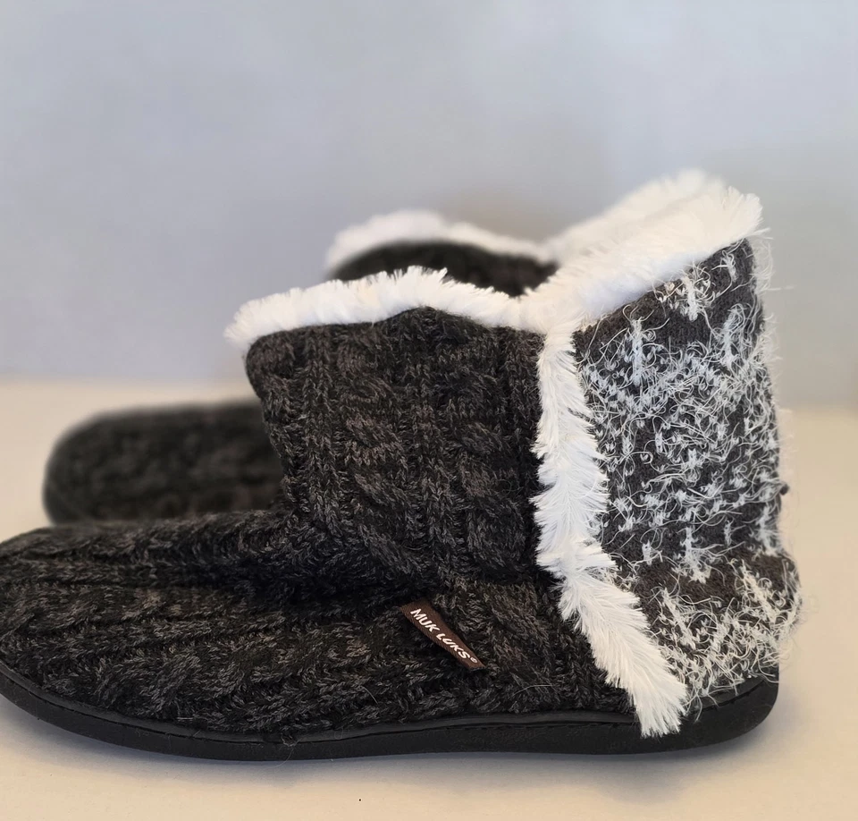 MUK Luks Ankle Slippers Faux Fur Lined Size XL 11-12 Women's  Black And Gray  - Image 4 of 4