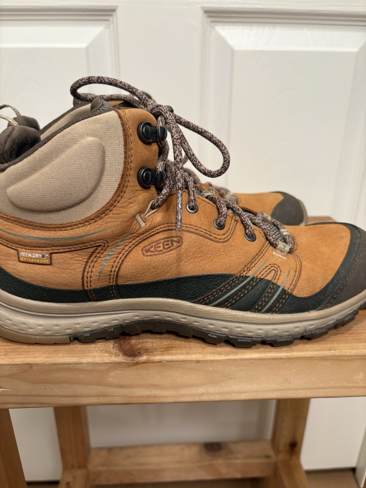 Stivali da trekking Keen Terradora donna 9 pelle marrone impermeabili legno maisstalk