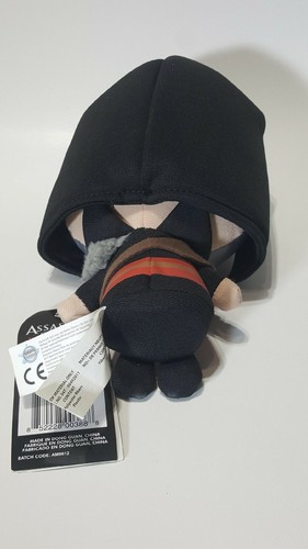 Assassin's Creed: Revelations - Ezio Auditore 6" Black Plush (Ubisoft, 2012) - Picture 5 of 6