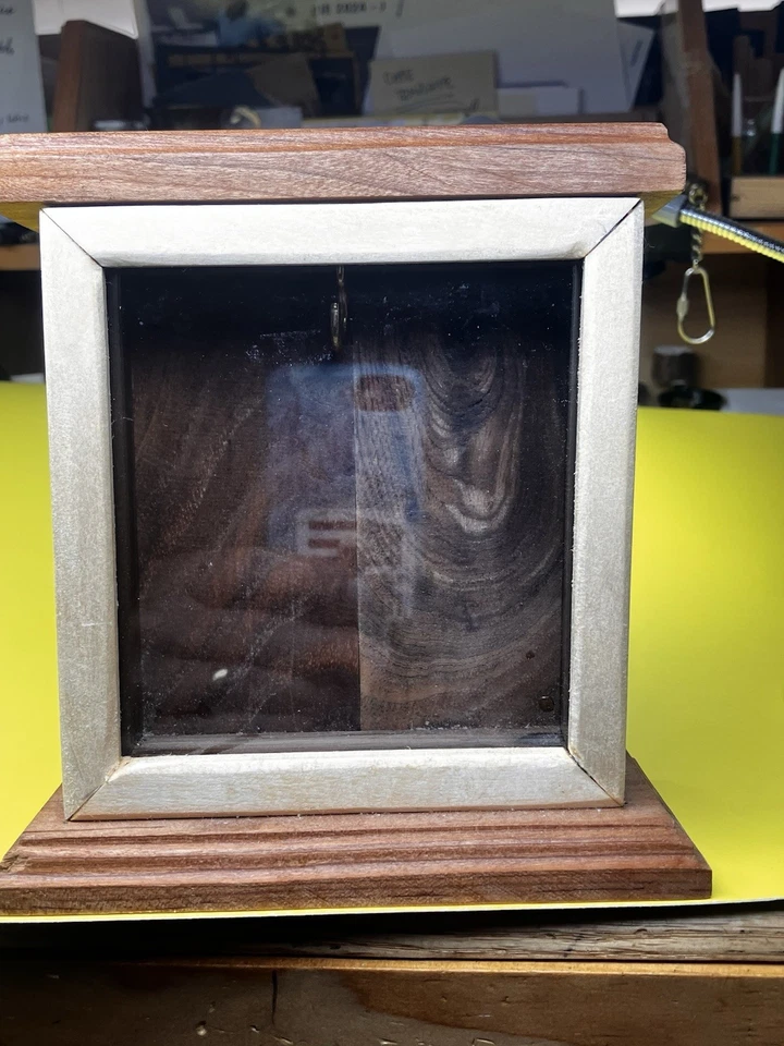 Elgin 16s Pocket Watch 17 Jewels In Wooden Display Case. Running. - Image 2 of 4