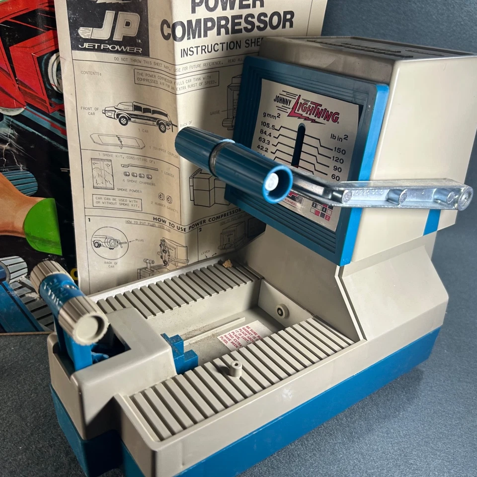 Johnny Lightning JP Jet Power Compresor Coche Topper Juguetes De Colección Leer Foto 2 de 4