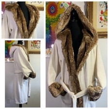 POTTERY BARN Soft Faux-Fur Trim Hoody Bath Robe Size Medium