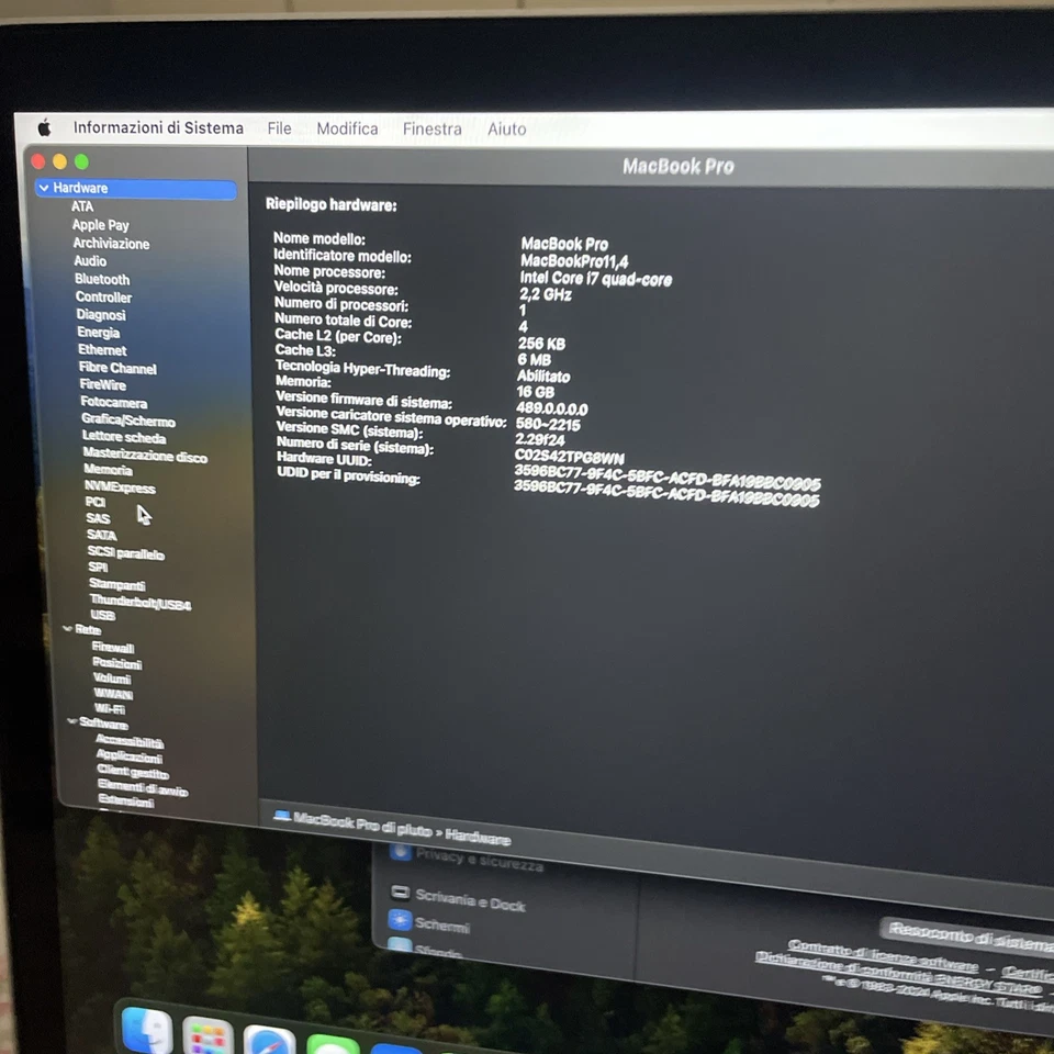 Apple MacBook Pro 15,4" (256GB SSD, Intel Core i7 4ª generazione, 2,20 GHz,..., foto 4 di 5