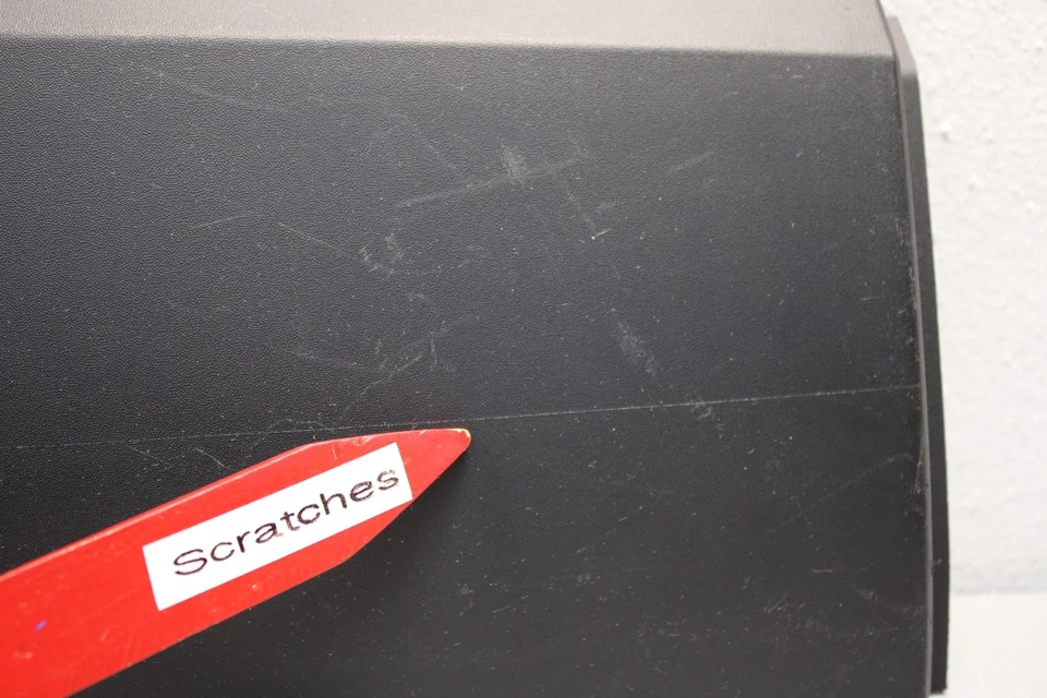 2014 2023 JEEP CHEROKEE RIGHT SIDE REAR DOOR LOWER MOLDING TEXTURED Foto 2 de 4