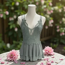 Entro Sage Green Lace Peplum Tank Top Medium Fairycore Cottagecore Romantic NWT
